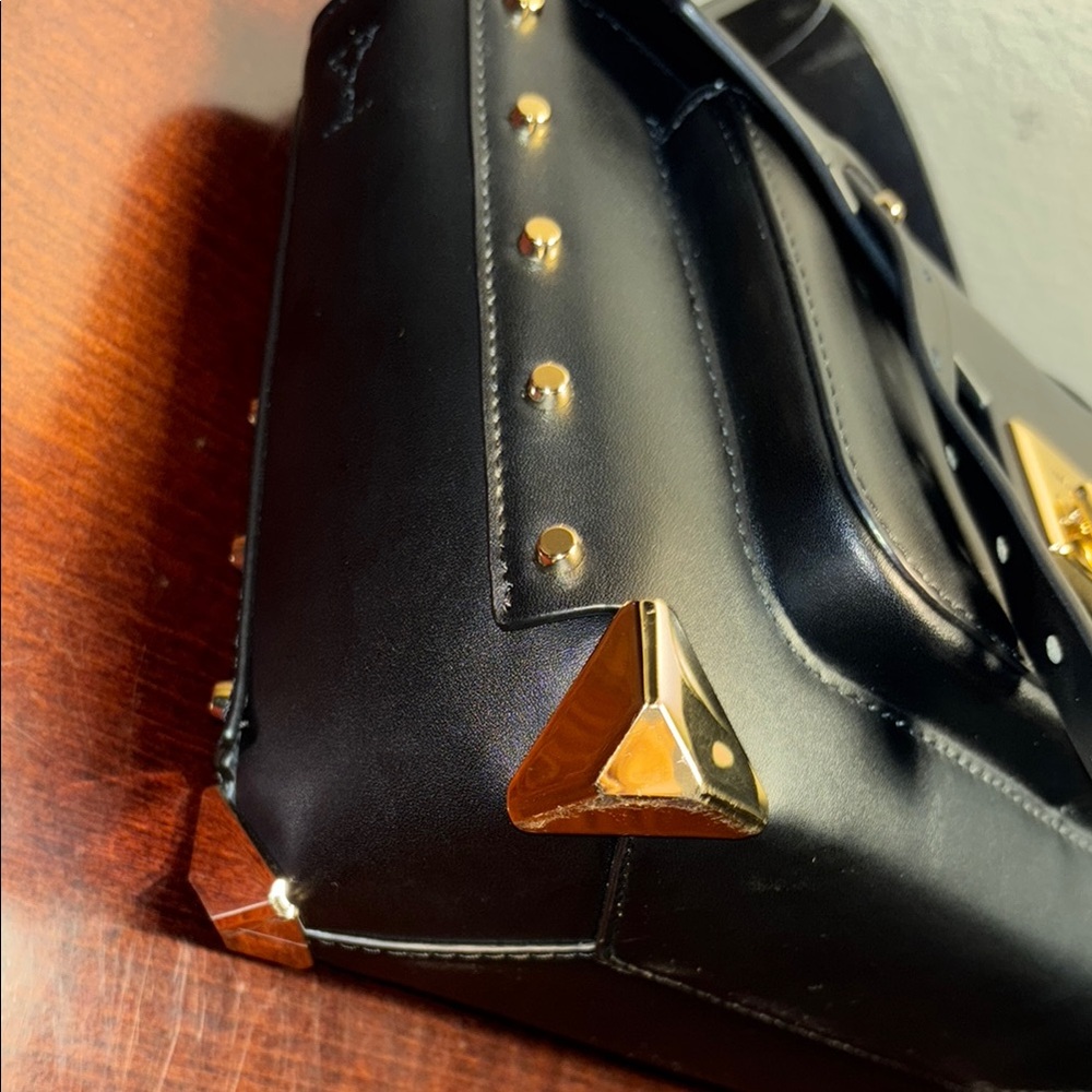 MK Manhattan Medium leather satchel - Picture 7 of 12